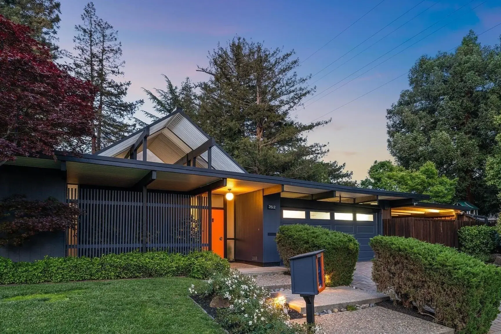 Eichler home exterior painted by an expert painter in San Rafael, CA